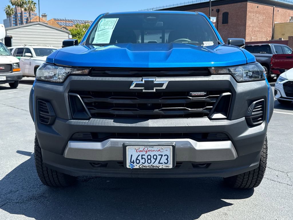 Used 2024 Chevrolet Colorado Trail Boss w/ Technology Package AWD/4WD image 4