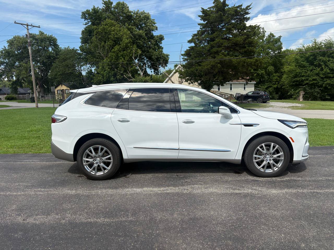 Used 2022 Buick Enclave Premium FWD image 6
