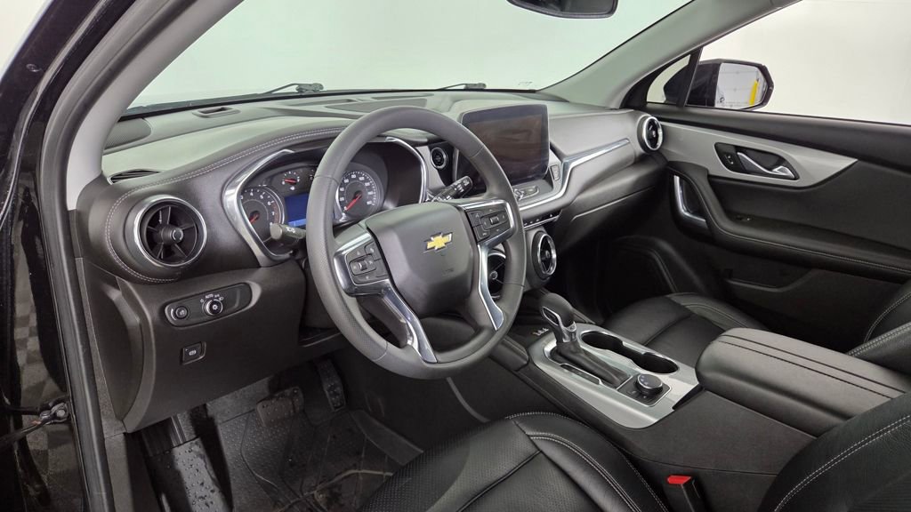 Used 2024 Chevrolet Blazer LT w/ Convenience Package image 16