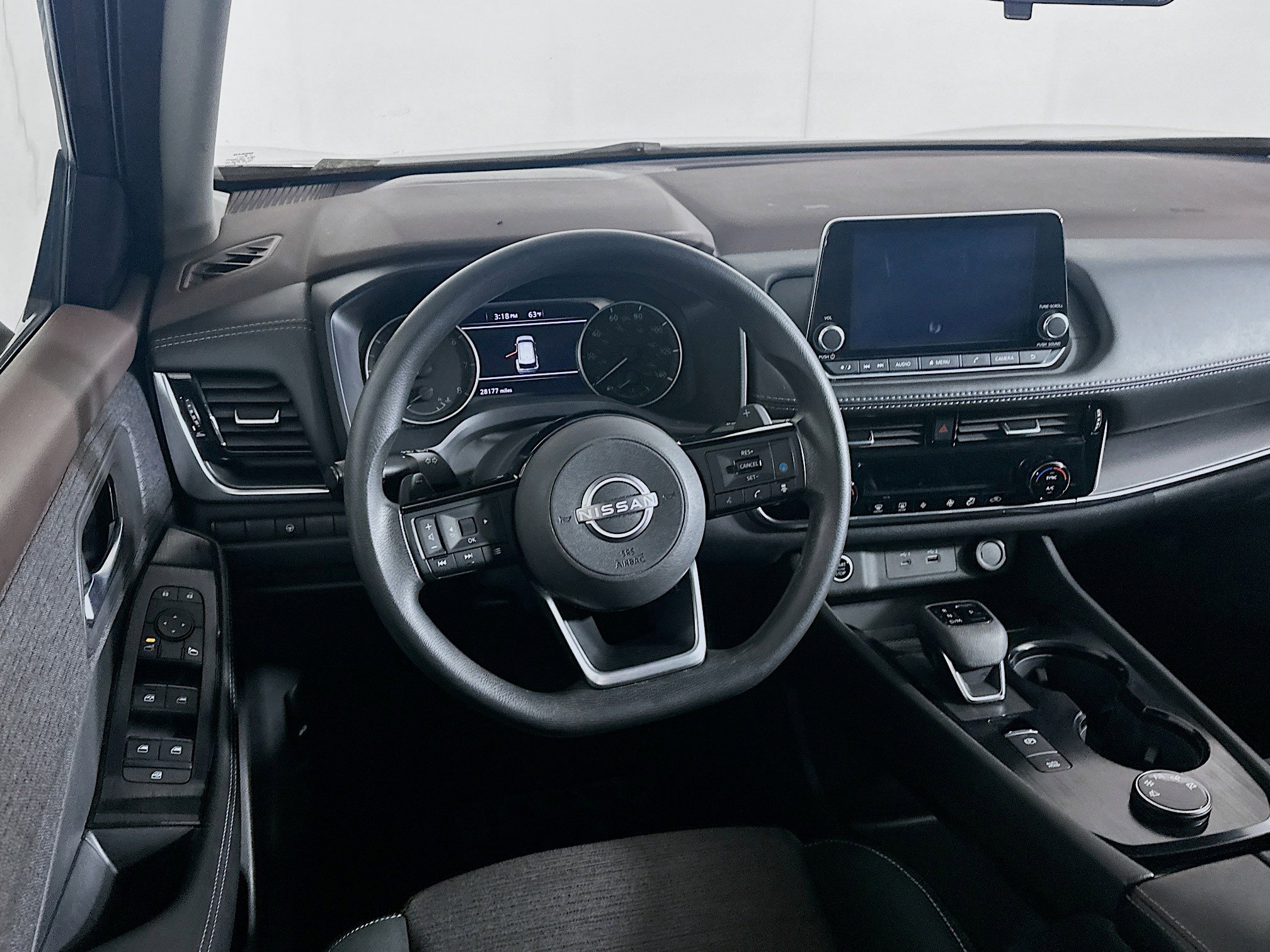 Used 2023 Nissan Rogue SV image 17