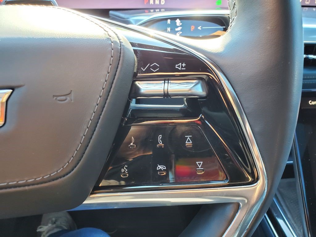 Certified 2025 Cadillac Escalade IQ Sport 2 AWD/4WD image 21