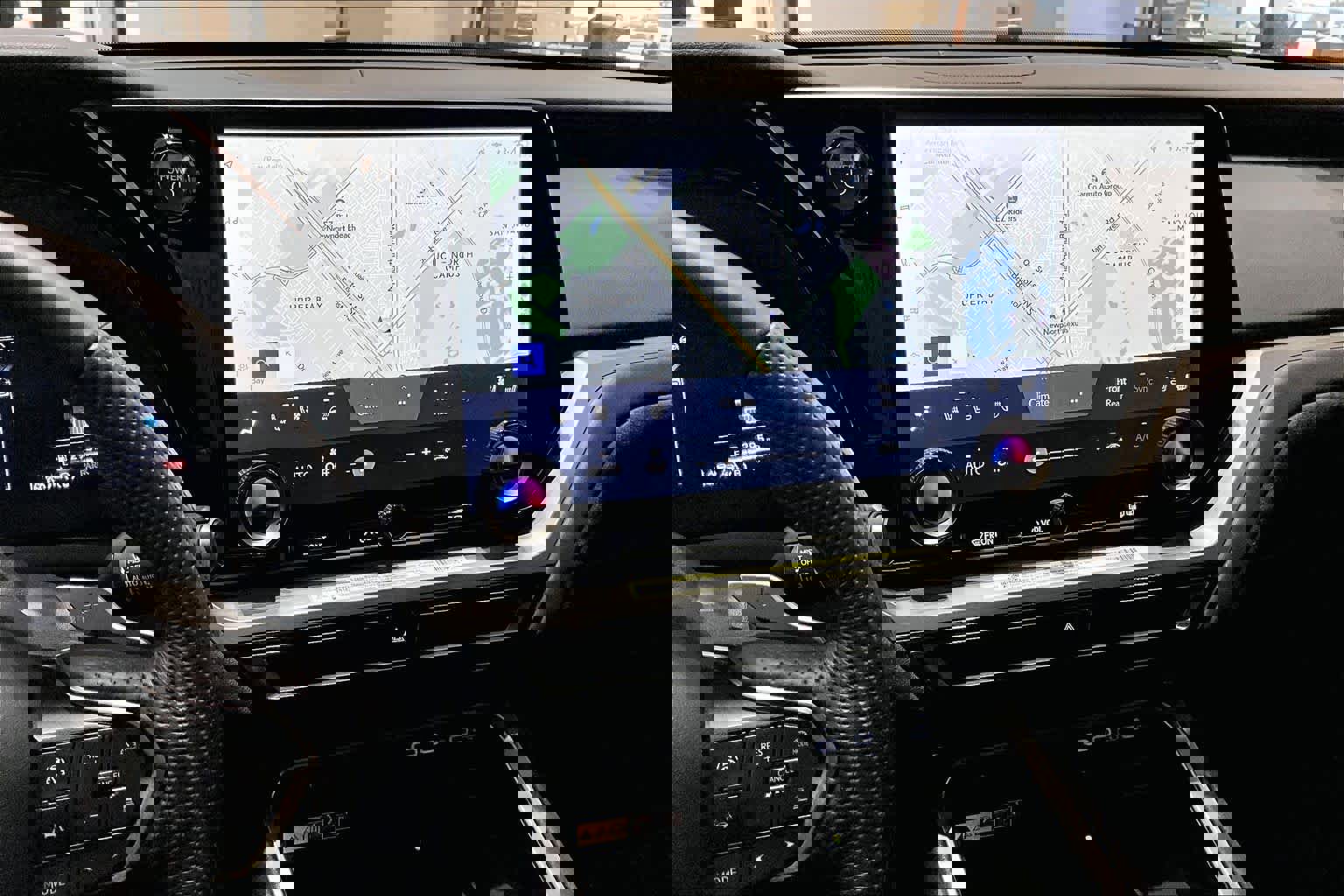 Used 2025 Lexus TX 500h AWD w/ Technology Package image 6