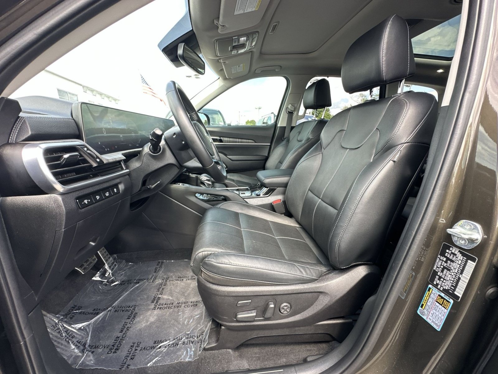 Used 2023 Kia Telluride SX FWD image 21