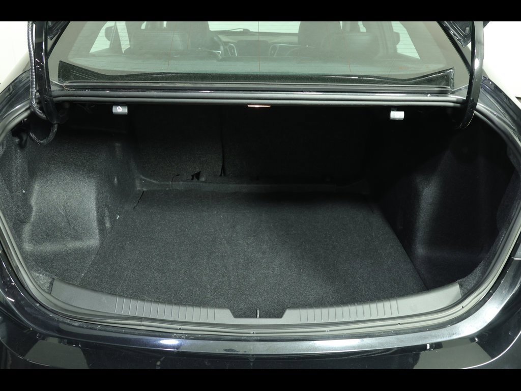 Used 2021 Chevrolet Malibu LS image 15