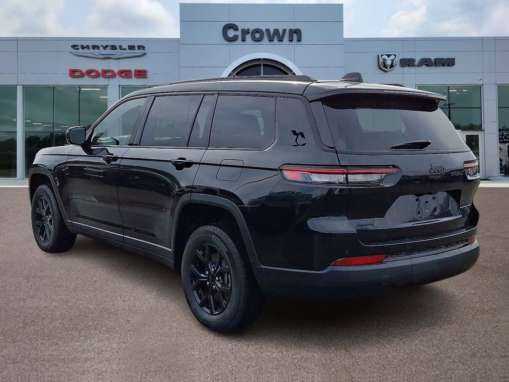 New 2025 Jeep Grand Cherokee L Altitude image 3