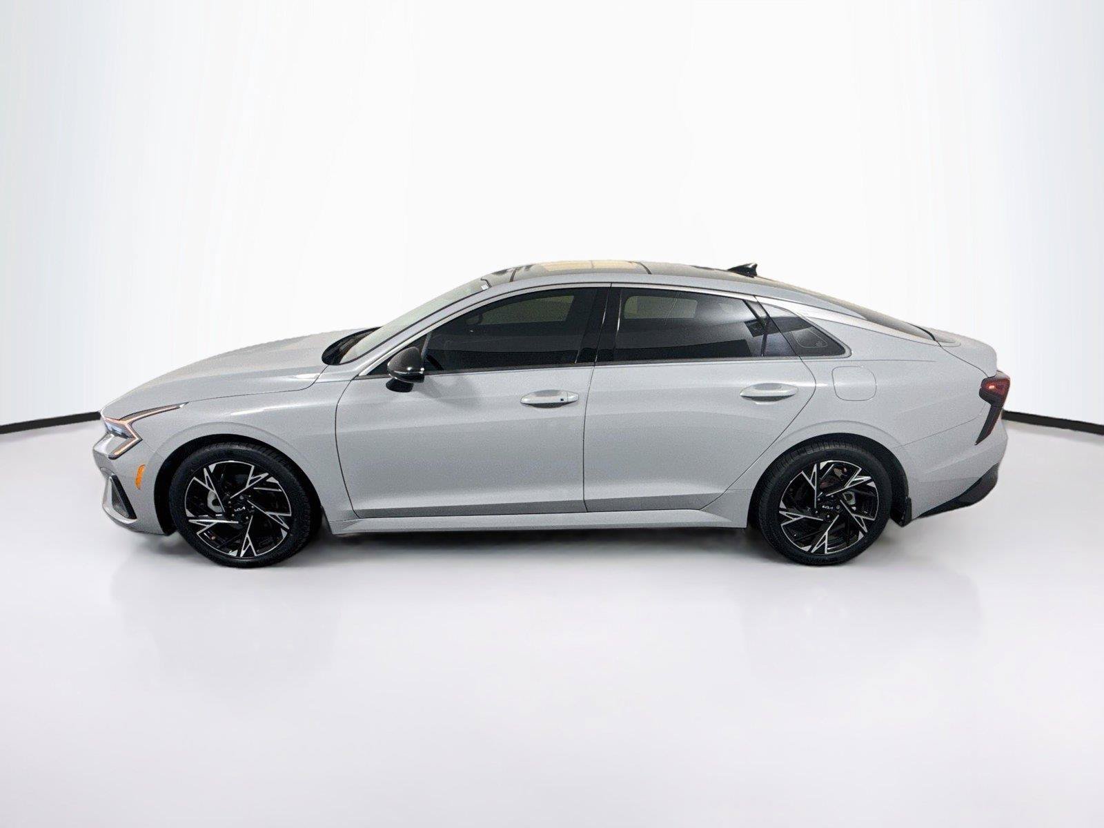 Used 2025 Kia K5 GT-Line w/ GT-Line Premium Package FWD image 2