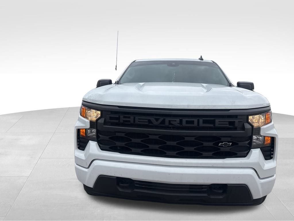Used 2024 Chevrolet Silverado 1500 Custom w/ LPO, Dark Essentials Package image 5