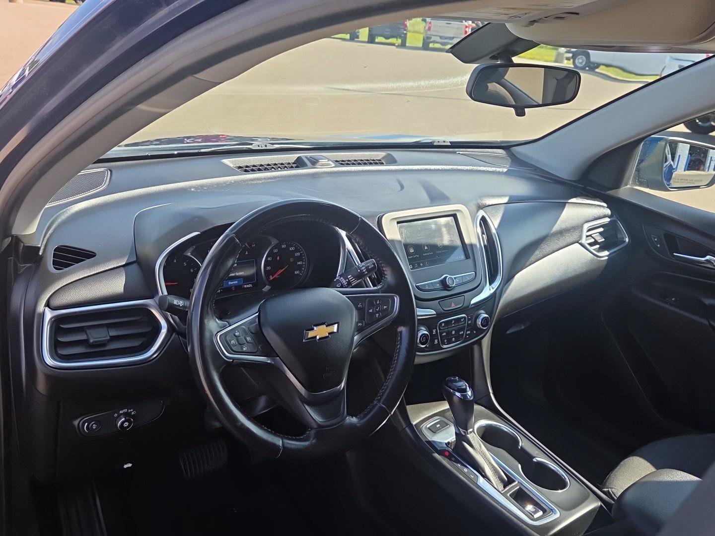 Used 2019 Chevrolet Equinox LT AWD/4WD image 18