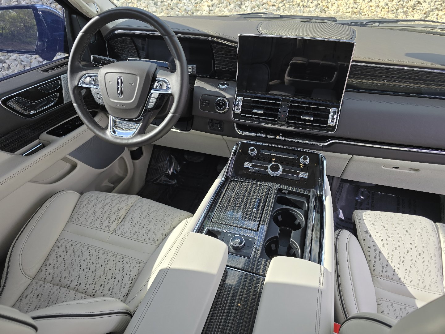 Used 2023 Lincoln Navigator Black Label image 35