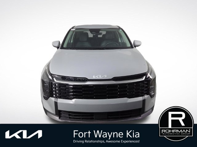 Certified 2026 Kia Sportage EX FWD image 3