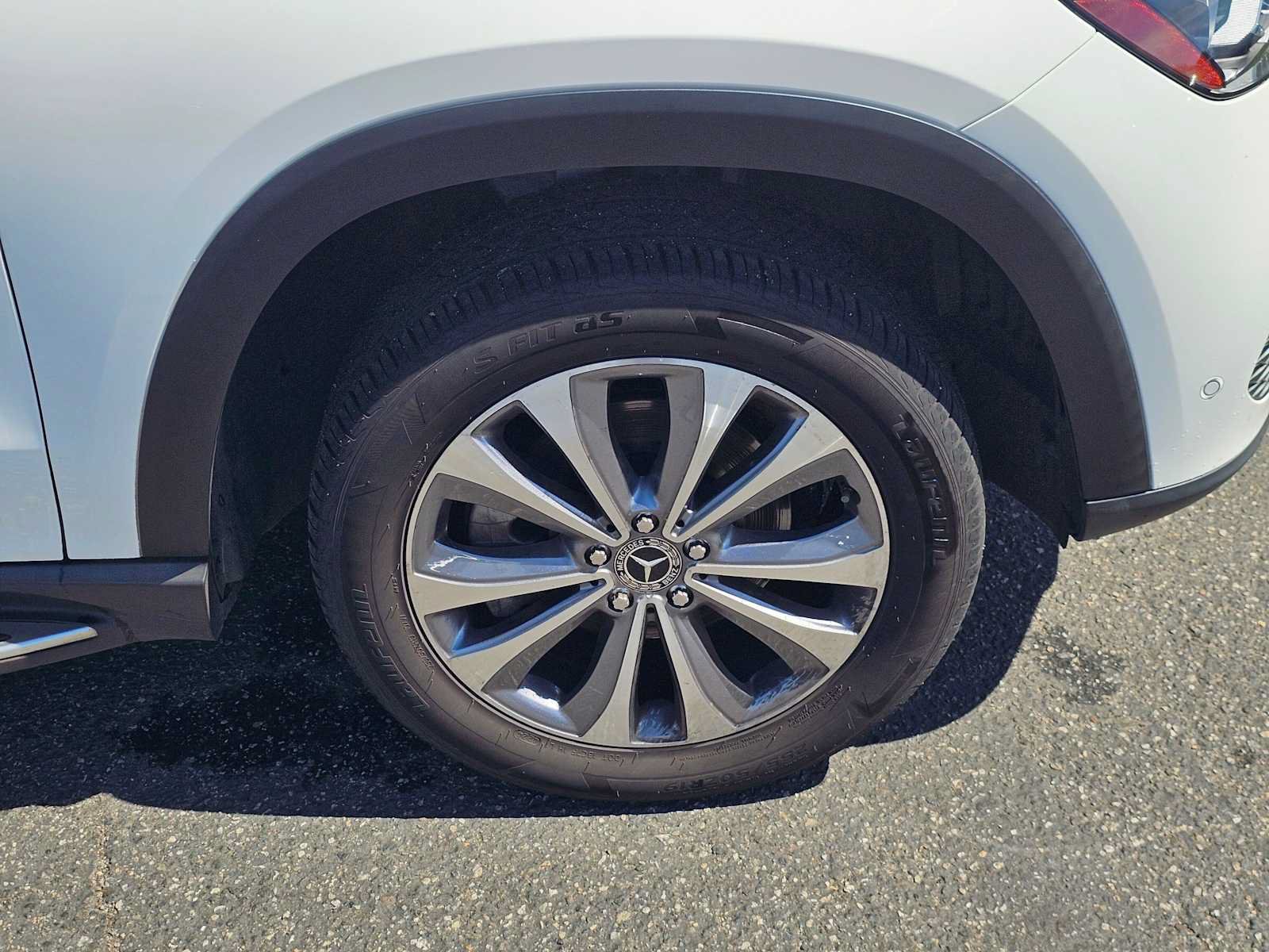 Used 2021 Mercedes-Benz GLE 350 w/ Premium Package image 9