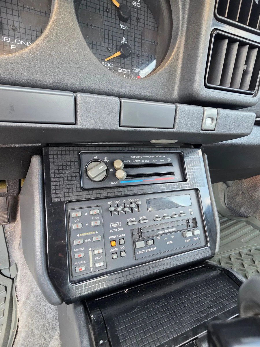 Used 1987 Pontiac Firebird Trans Am RWD image 48
