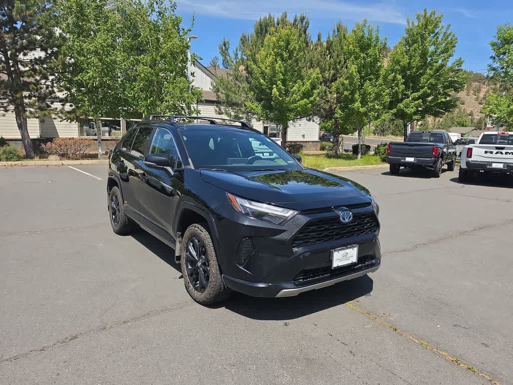 Used 2022 Toyota RAV4 SE w/ Convenience Package AWD/4WD image 7