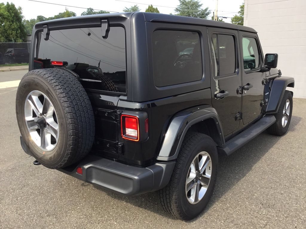 Used 2022 Jeep Wrangler Unlimited Sahara w/ Cold Weather Group AWD/4WD image 4