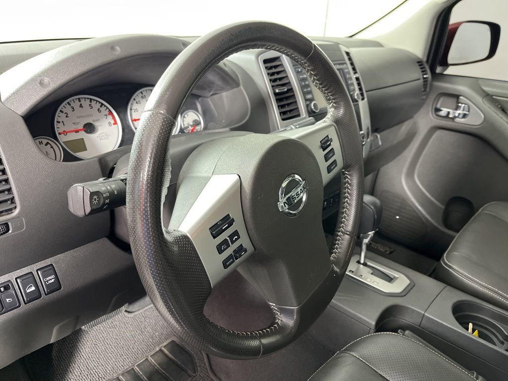 Used 2020 Nissan Frontier PRO-4X image 25