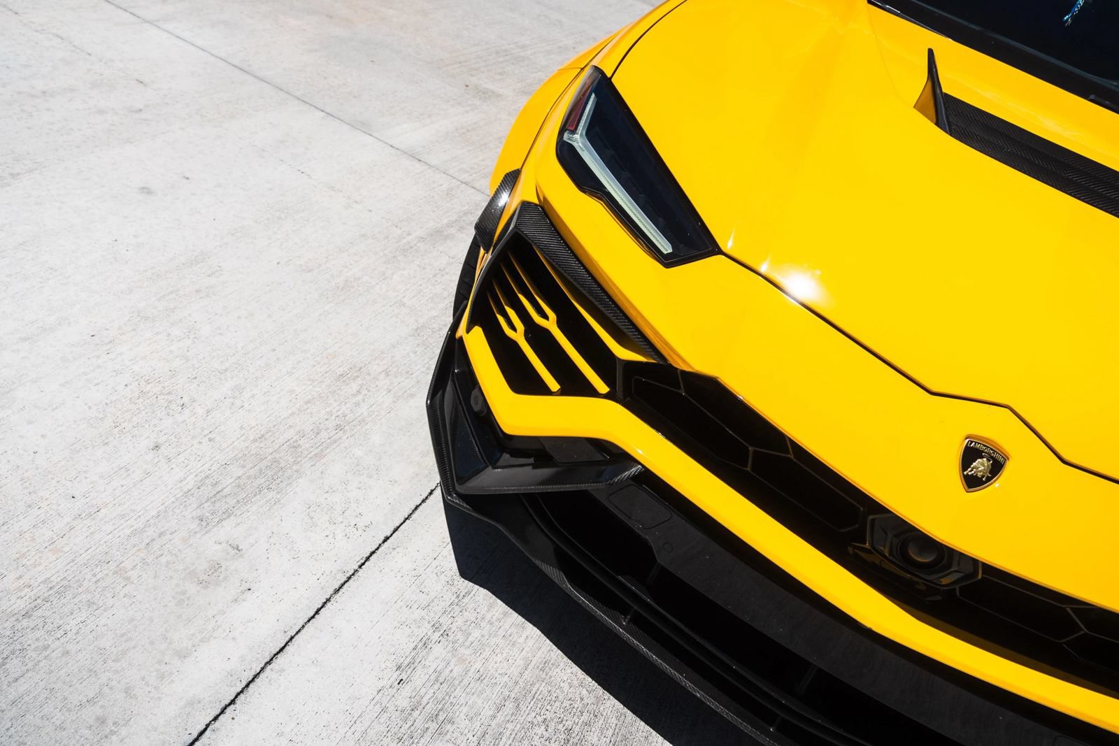 Used 2021 Lamborghini Urus AWD/4WD image 12