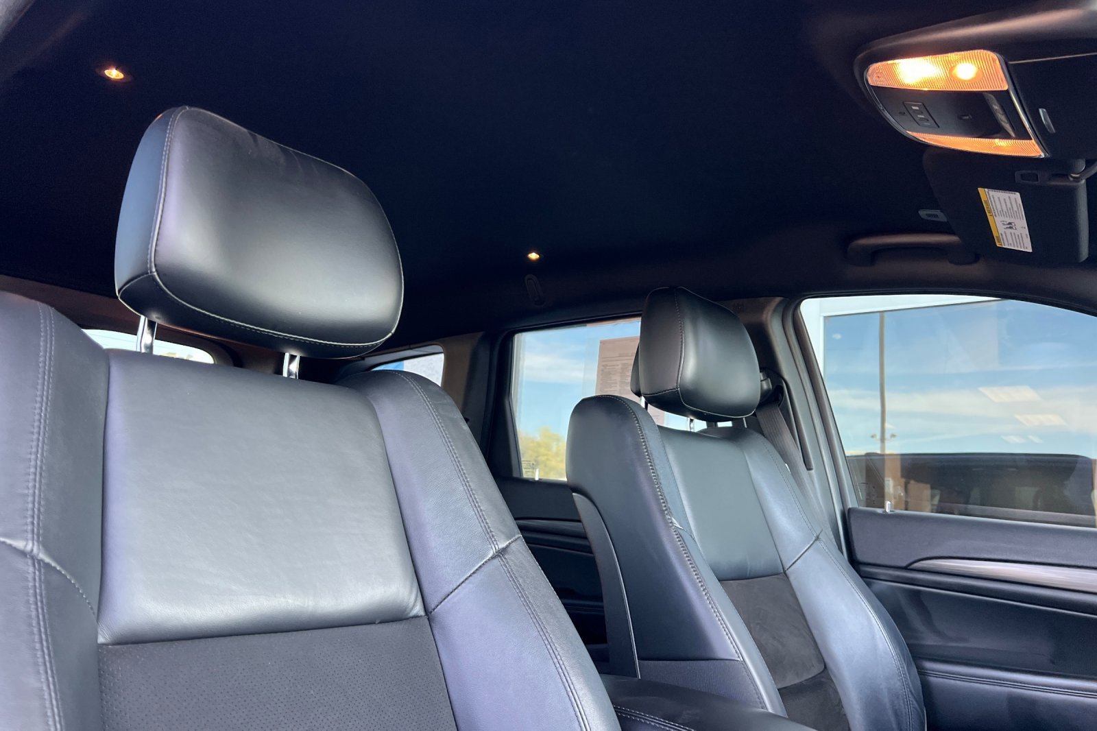 Used 2021 Jeep Grand Cherokee Laredo X image 17