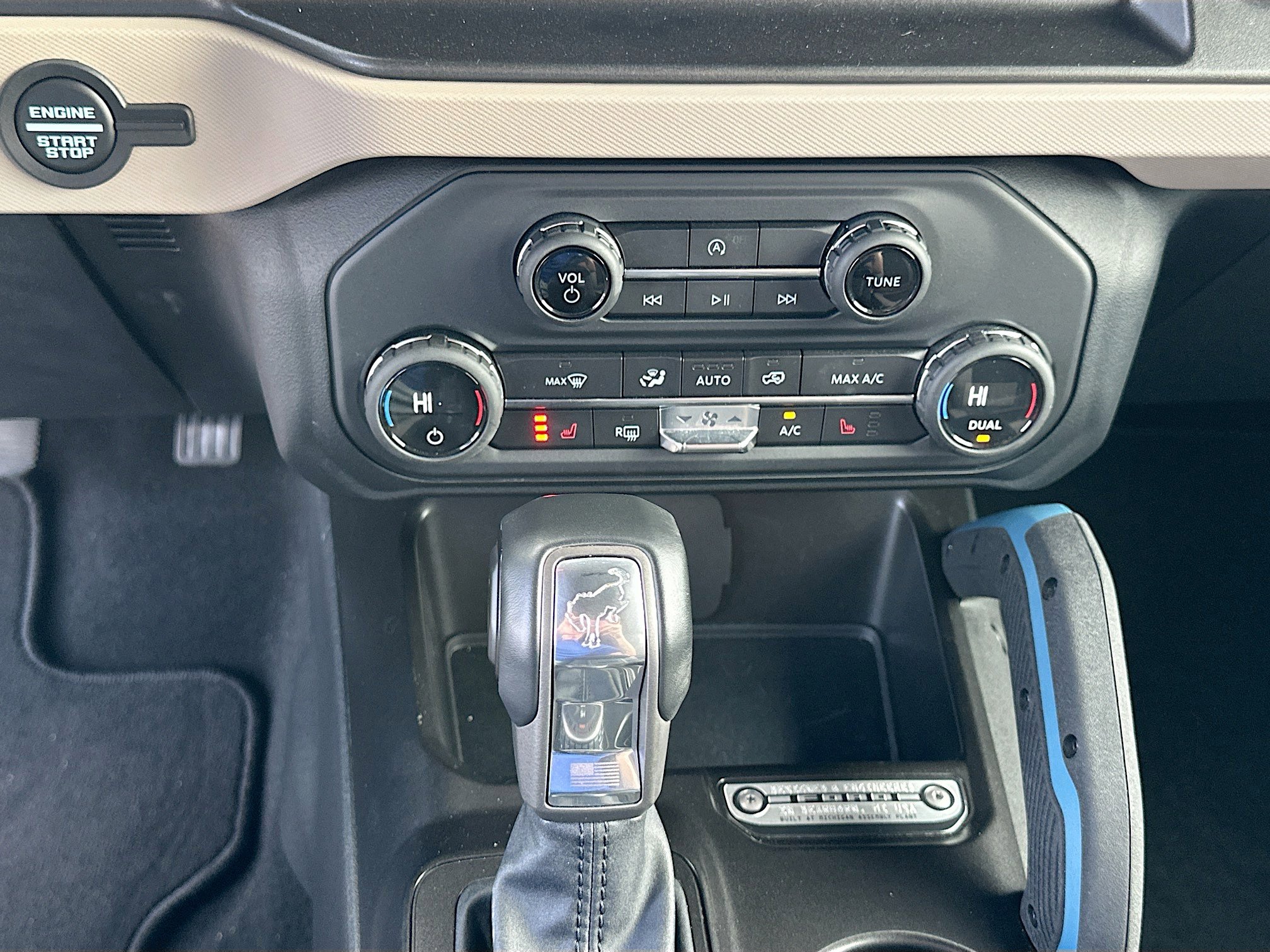 Certified 2021 Ford Bronco Wildtrak image 16