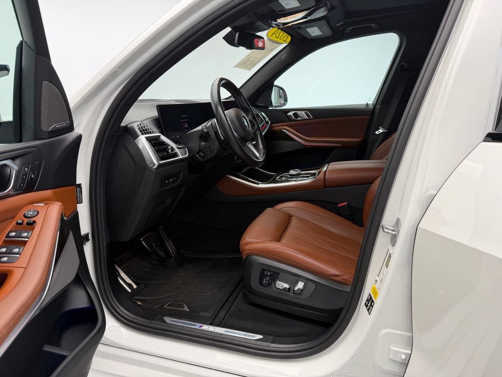 Certified 2024 BMW X5 M60i AWD/4WD image 5
