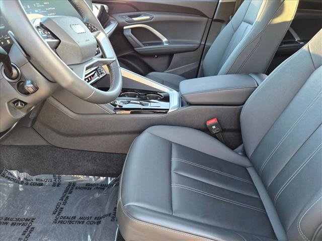 Certified 2025 Audi Q5 Premium w/ Convenience Package AWD/4WD image 14