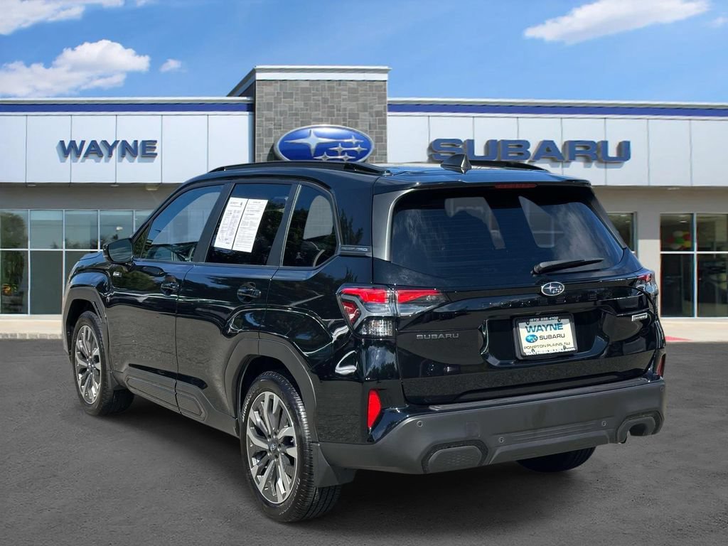 Certified 2025 Subaru Forester Touring w/ Touring Package AWD/4WD image 3