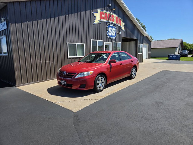 Used 2011 Toyota Camry LE FWD image 2