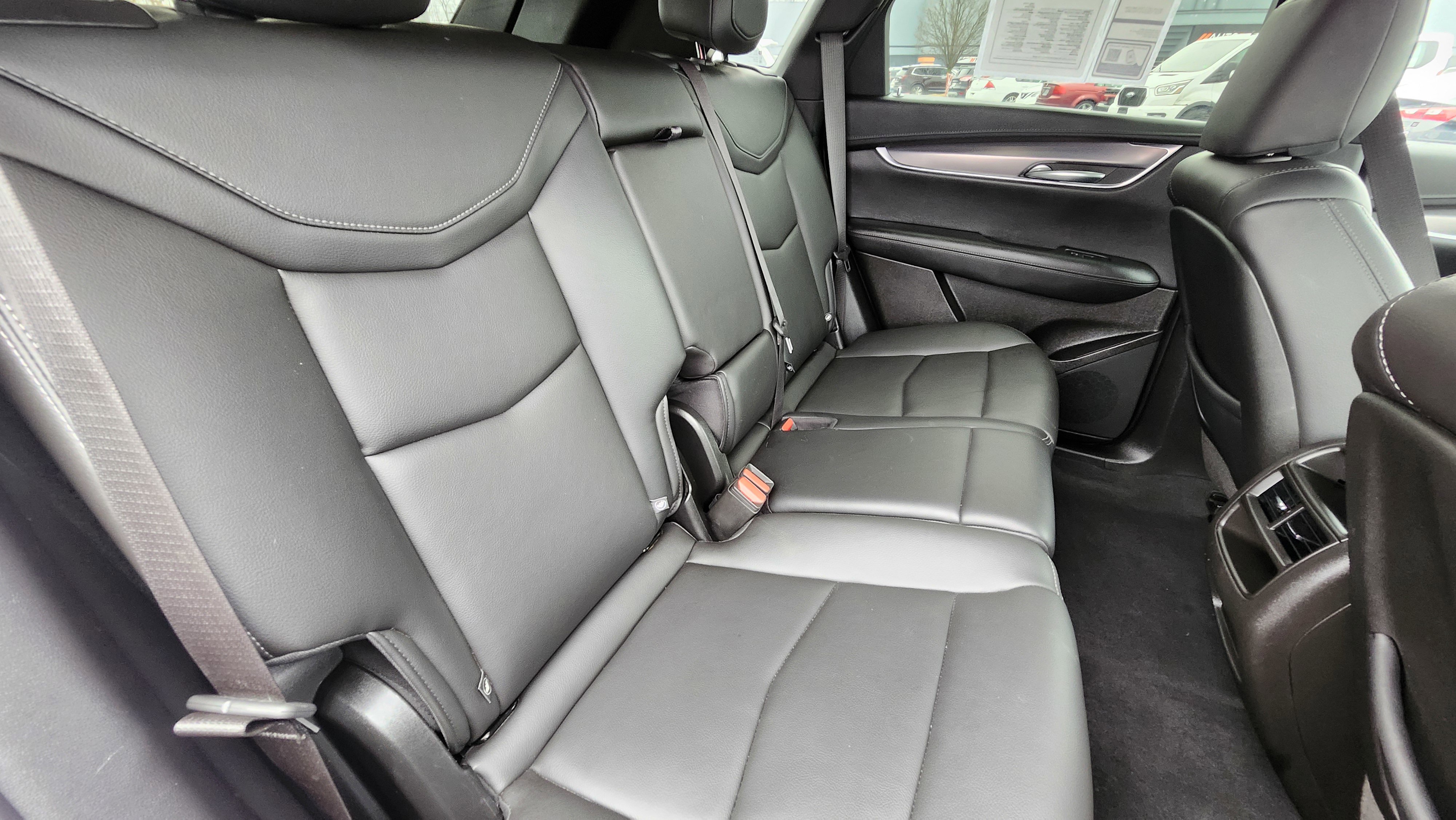 Used 2022 Cadillac XT5 Luxury image 21