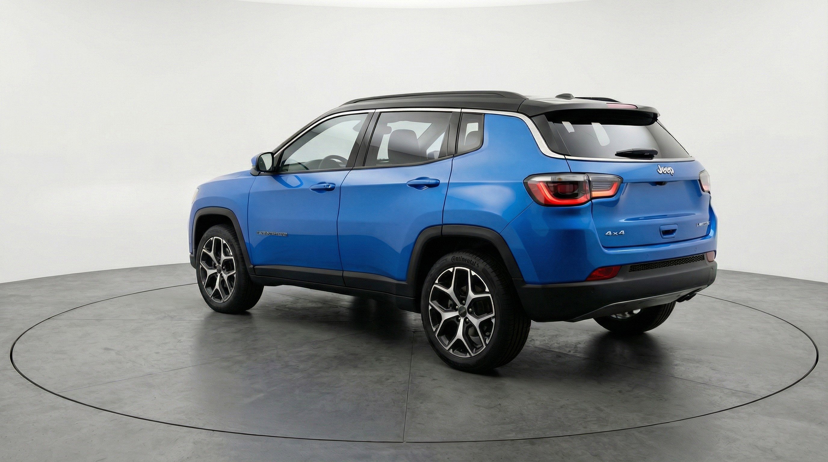 Used 2025 Jeep Compass Limited image 6