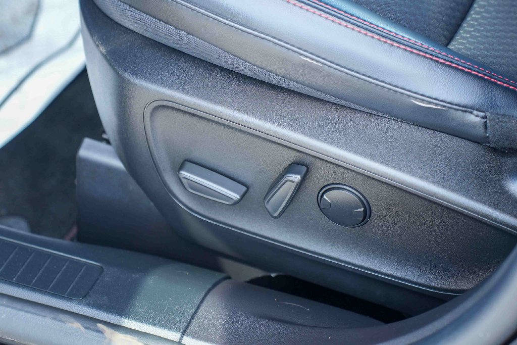 Used 2023 Ford Escape ST-Line Select w/ Tech Pack #1 AWD/4WD image 30