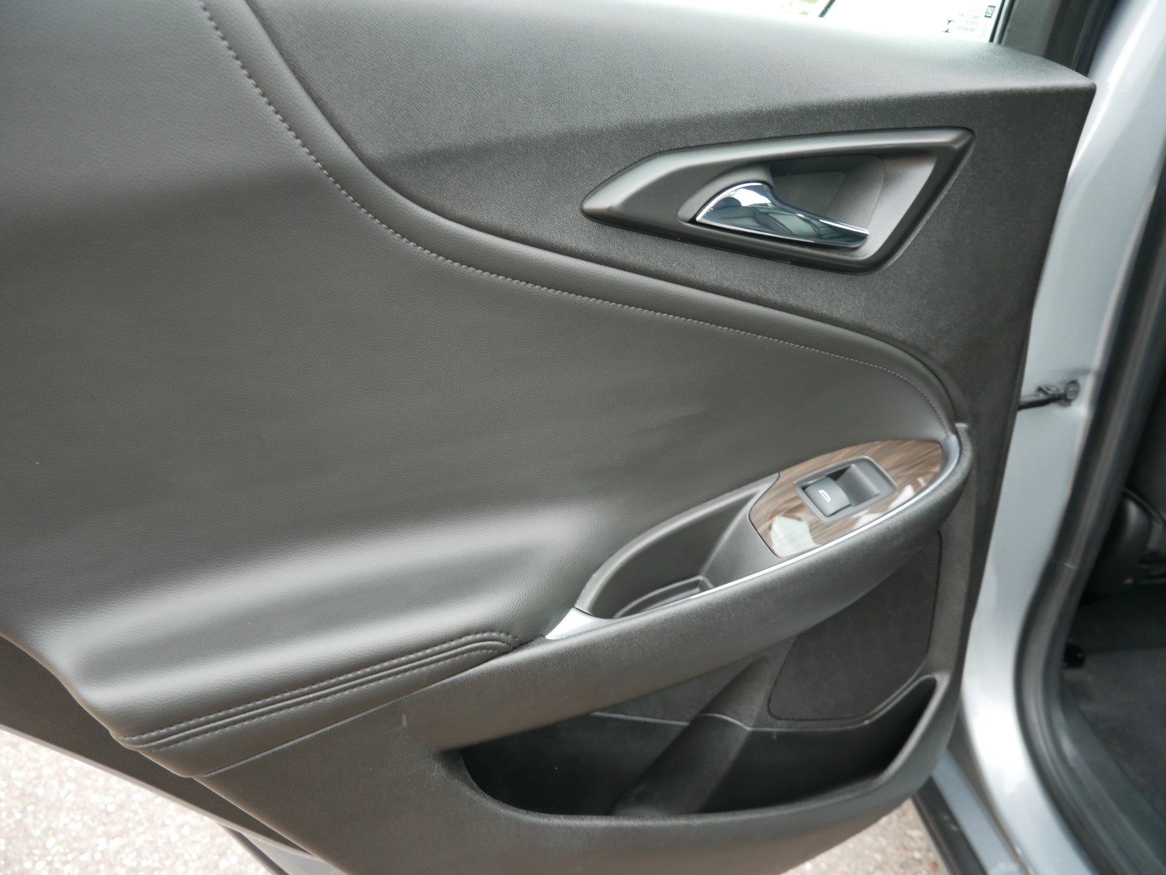 Used 2023 Chevrolet Malibu LT image 14