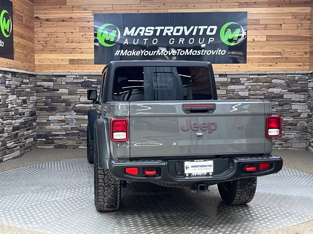 Used 2023 Jeep Gladiator Rubicon w/ Cold Weather Group AWD/4WD image 11