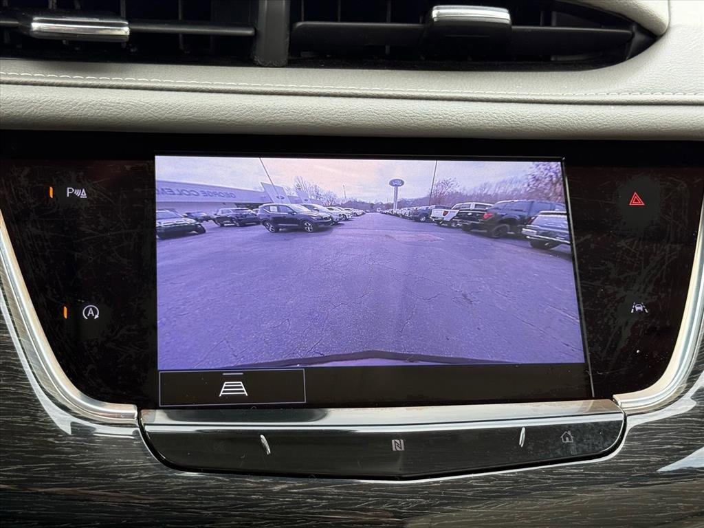 Used 2021 Cadillac XT6 Premium Luxury image 26