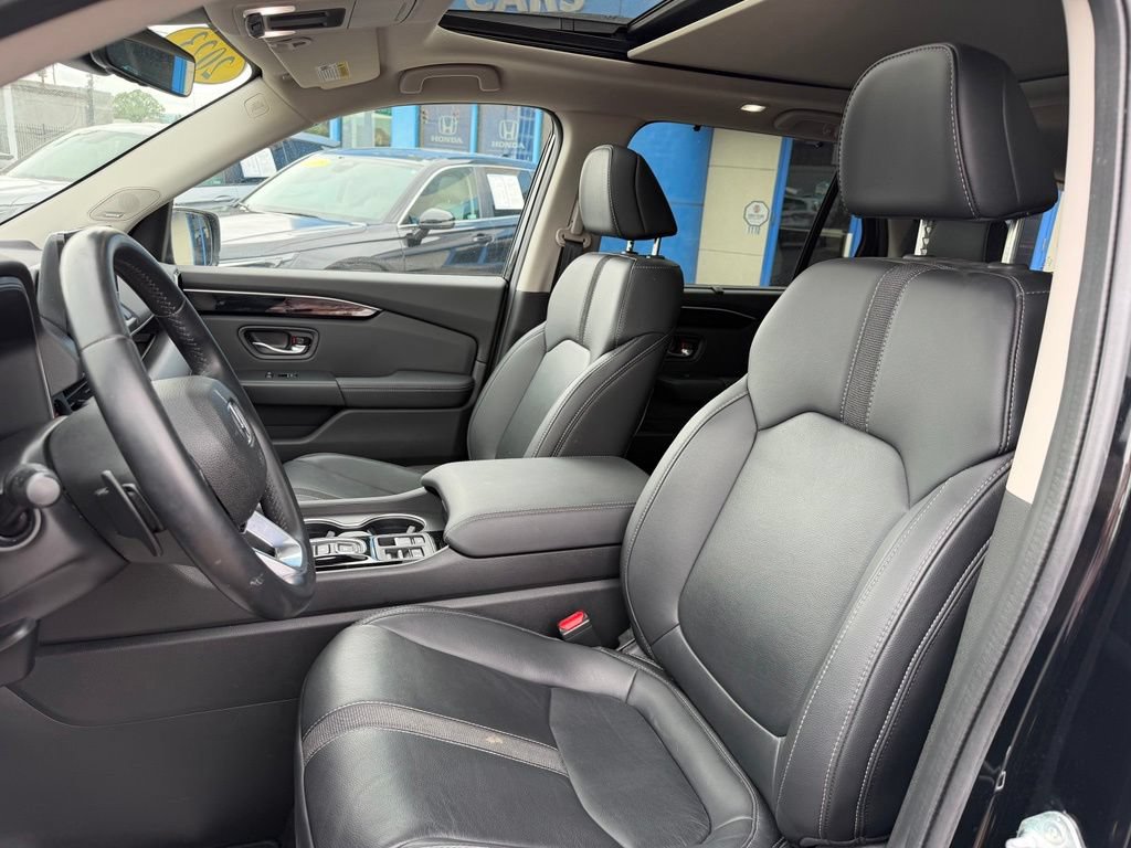 Used 2023 Honda Pilot Touring image 14