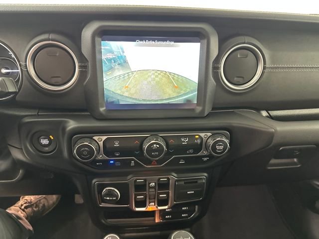 Used 2023 Jeep Wrangler Unlimited Sahara image 22