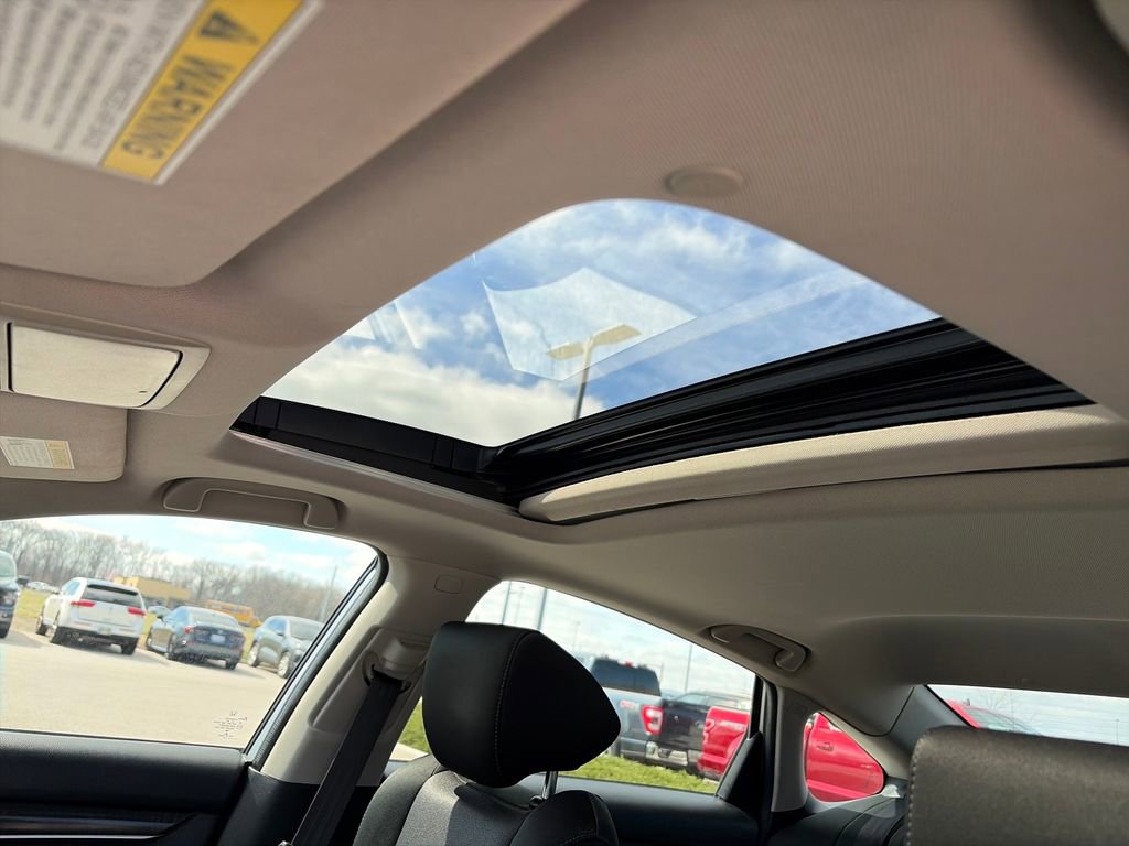 Used 2019 Honda Accord EX image 26