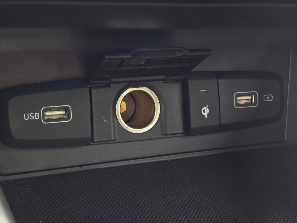 Used 2024 Hyundai Tucson Limited image 28