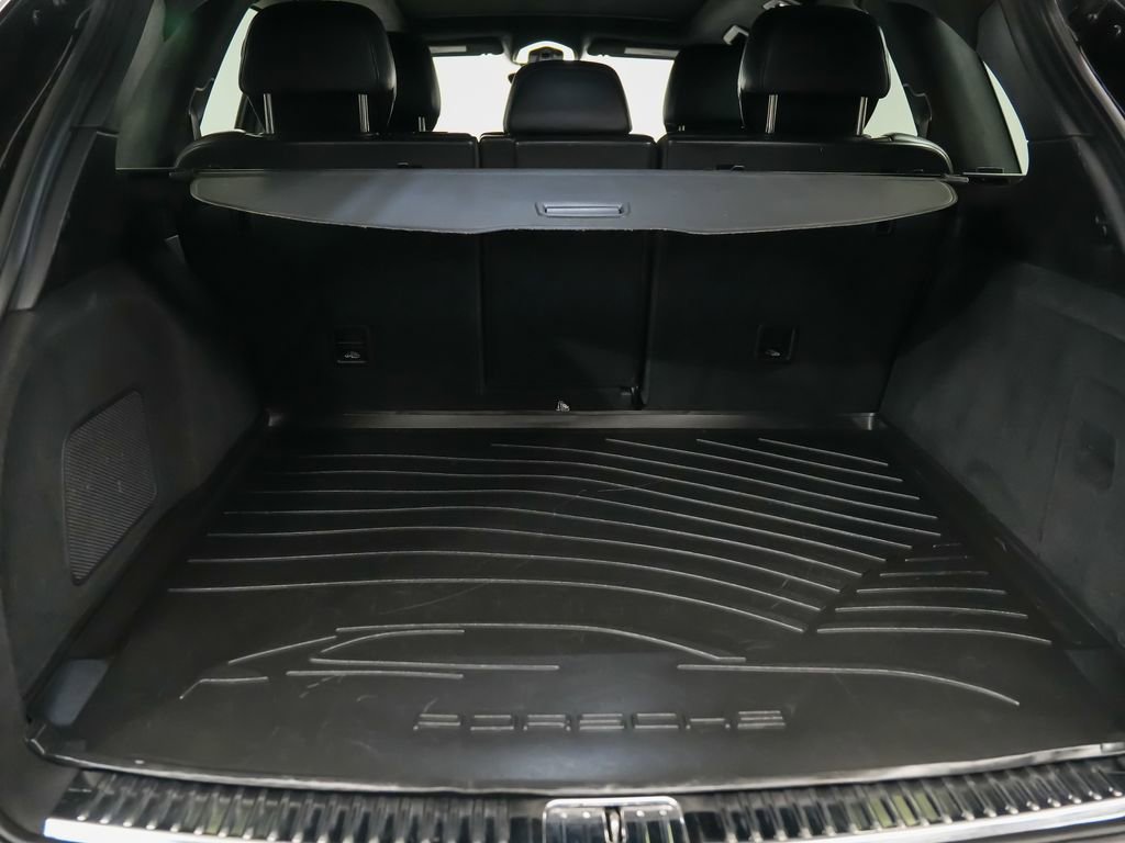 Certified 2017 Porsche Cayenne Turbo AWD/4WD image 13