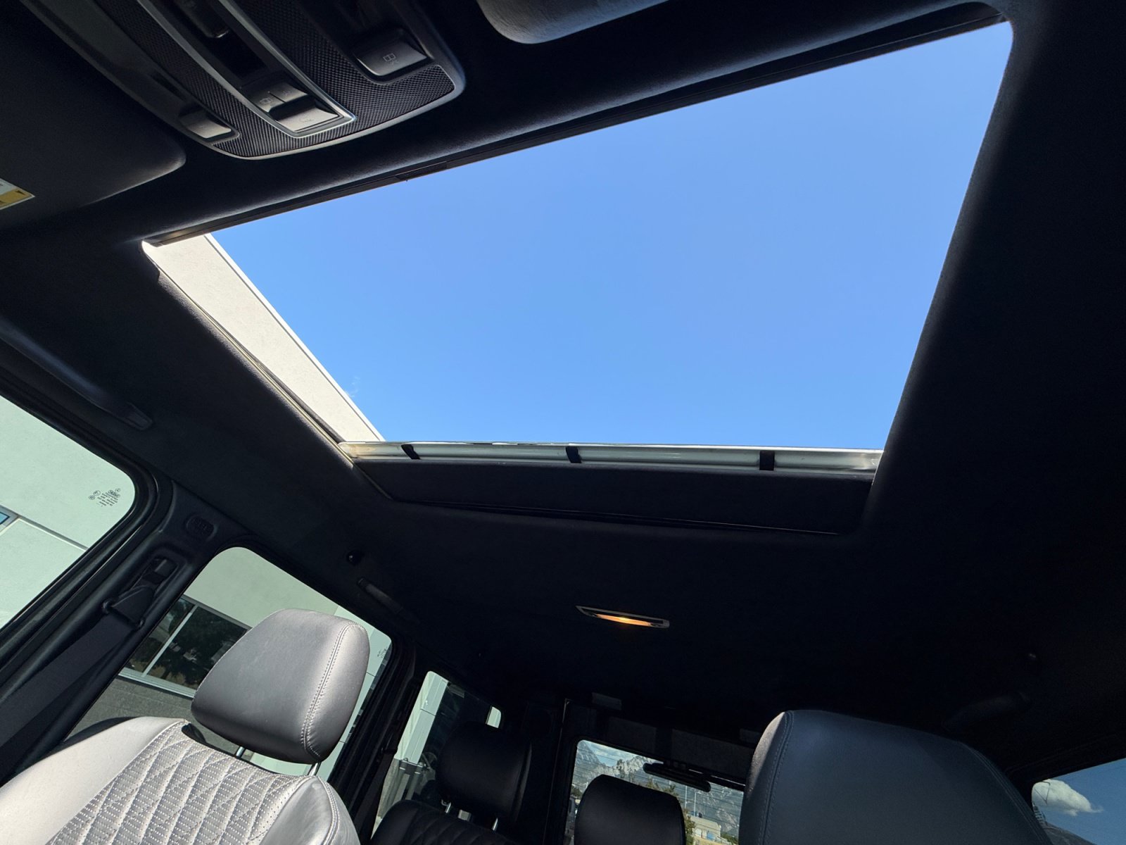 Used 2017 Mercedes-Benz G 63 AMG 4MATIC image 32