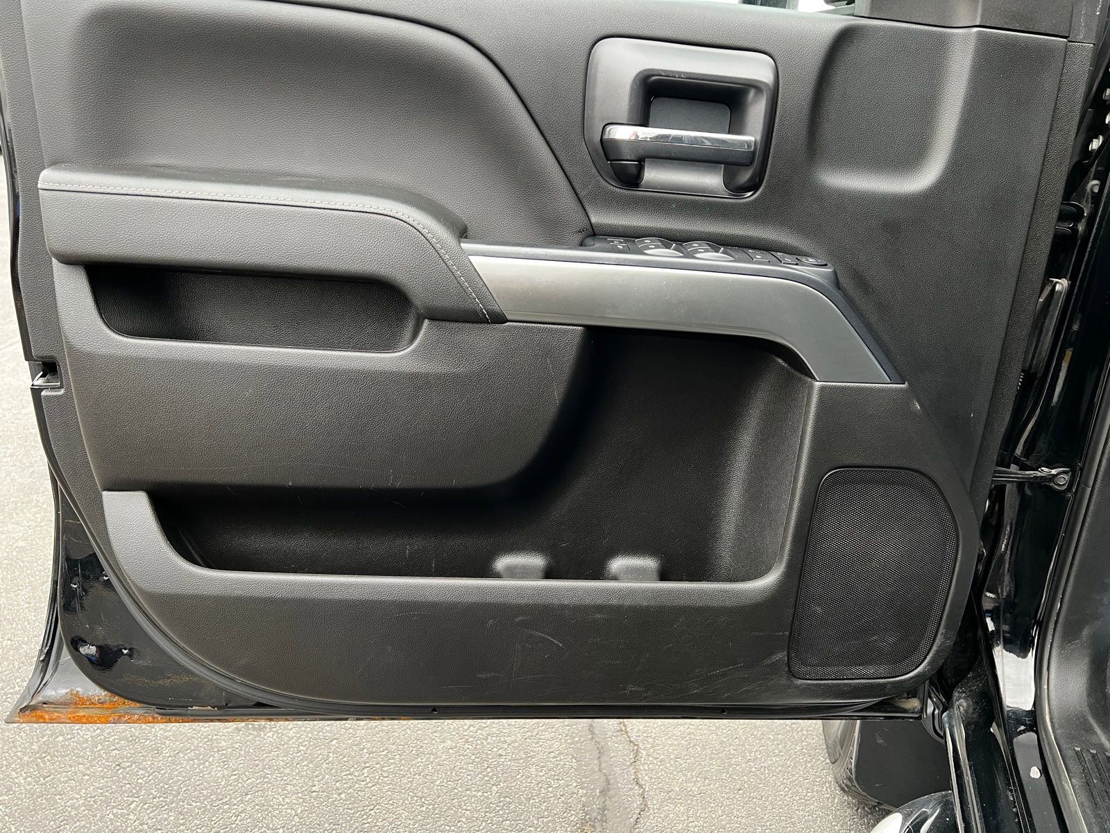 Used 2018 Chevrolet Silverado 2500 LT w/ All Star Edition image 9