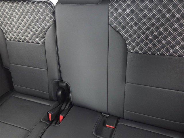 Used 2025 GMC Acadia Denali w/ Super Cruise Package image 11