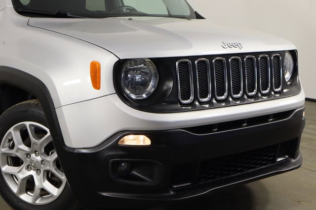 Used 2017 Jeep Renegade Latitude image 43