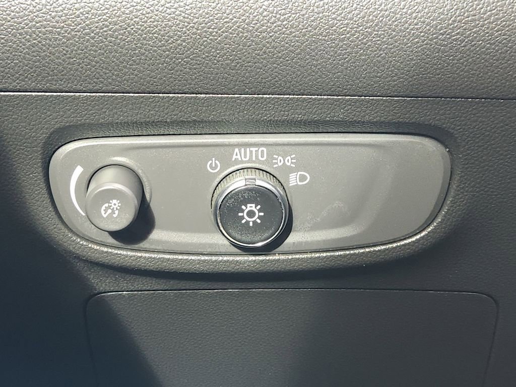 Used 2024 Buick Encore GX Sport Touring image 23