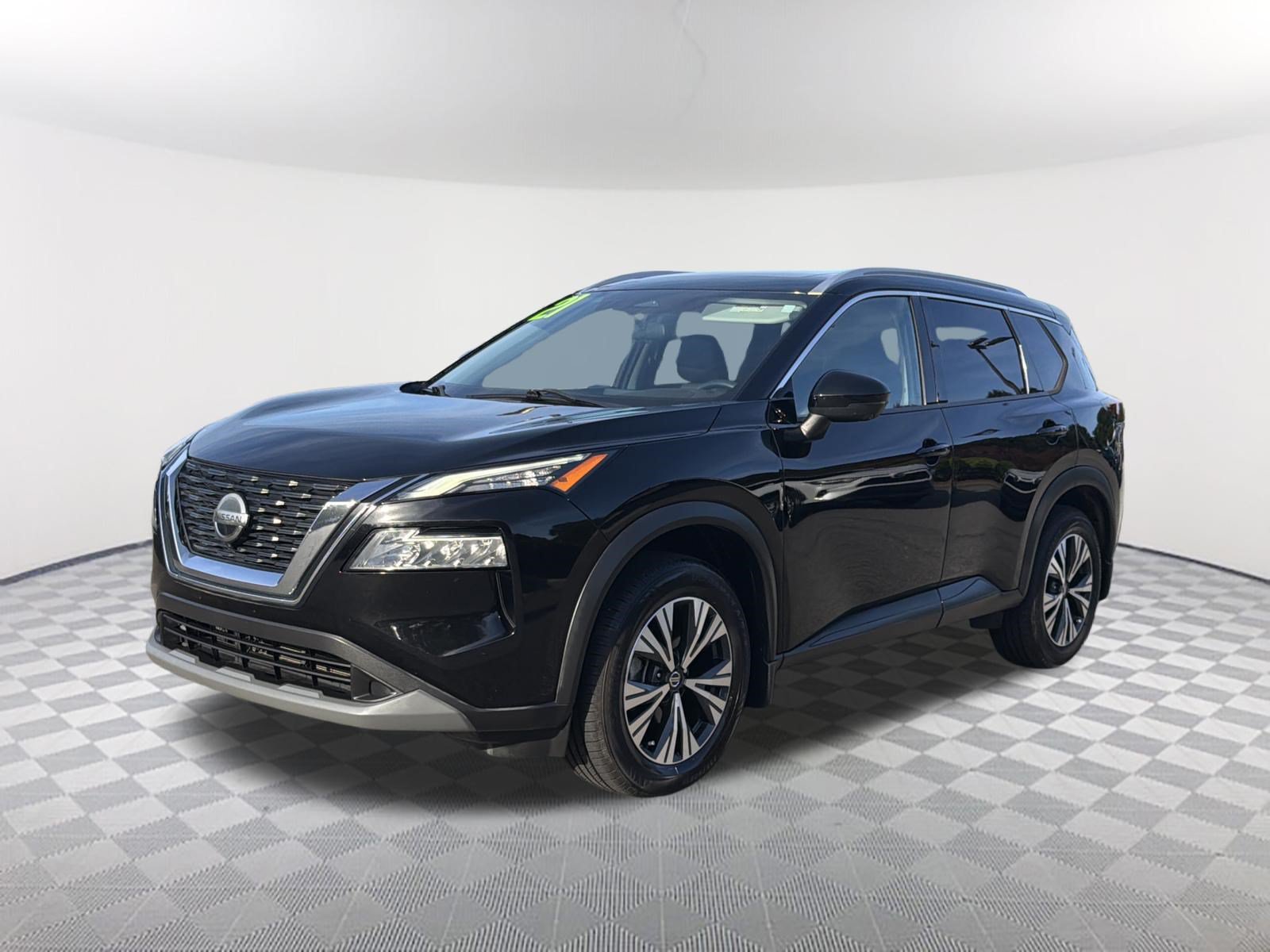 Used 2021 Nissan Rogue SV w/ Premium Package AWD/4WD image 3
