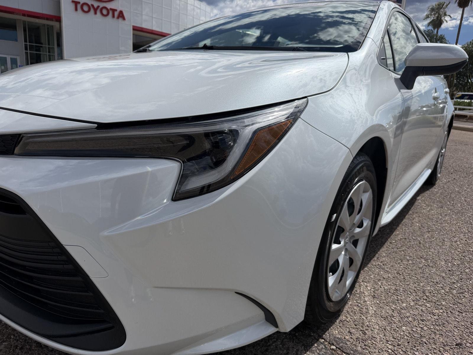 Used 2025 Toyota Corolla LE FWD image 11