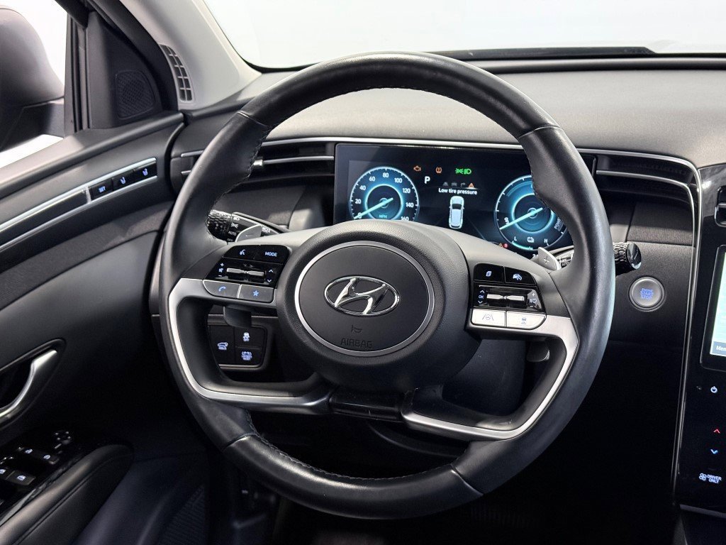 Used 2024 Hyundai Tucson Limited image 24