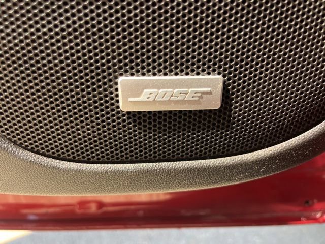 Used 2023 GMC Acadia SLT image 15