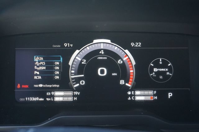 Used 2023 Toyota Tundra Platinum AWD/4WD image 17