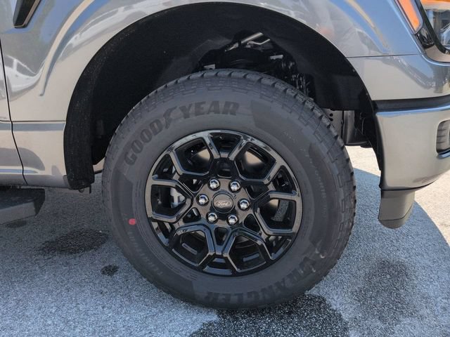 New 2026 Ford F150 XLT w/ XLT Black Appearance Package AWD/4WD image 10