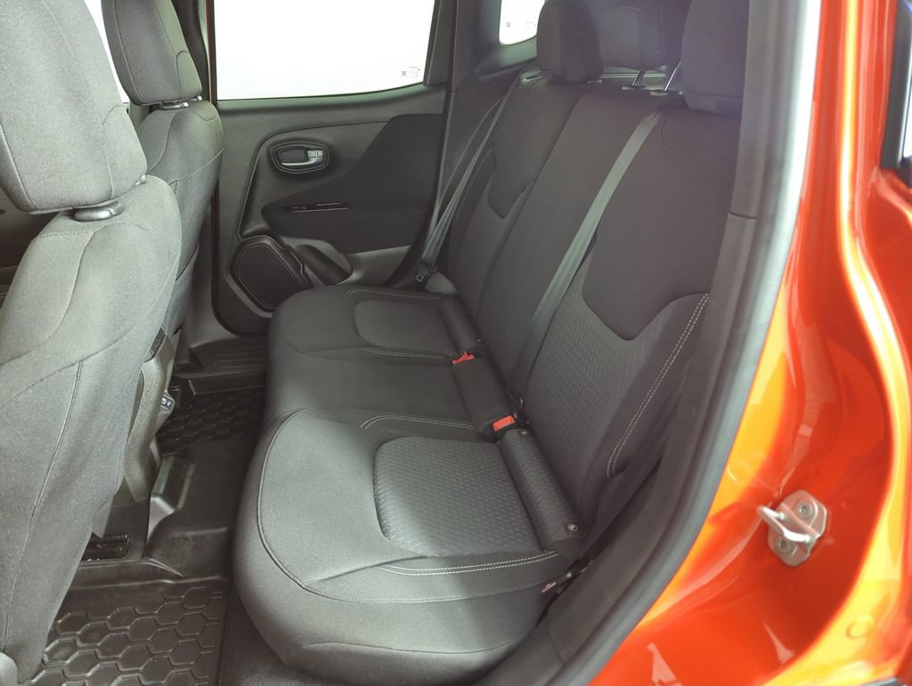 Used 2021 Jeep Renegade Latitude image 28