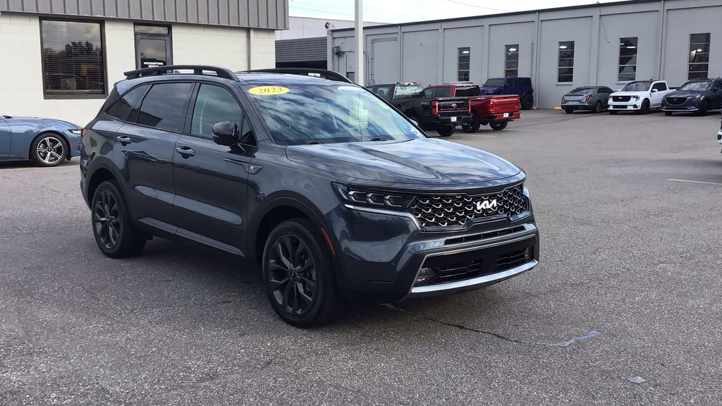 Used 2023 Kia Sorento SX Prestige image 3